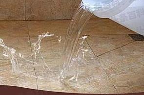 思明漏水维修 免砸砖防水材料该如何施工